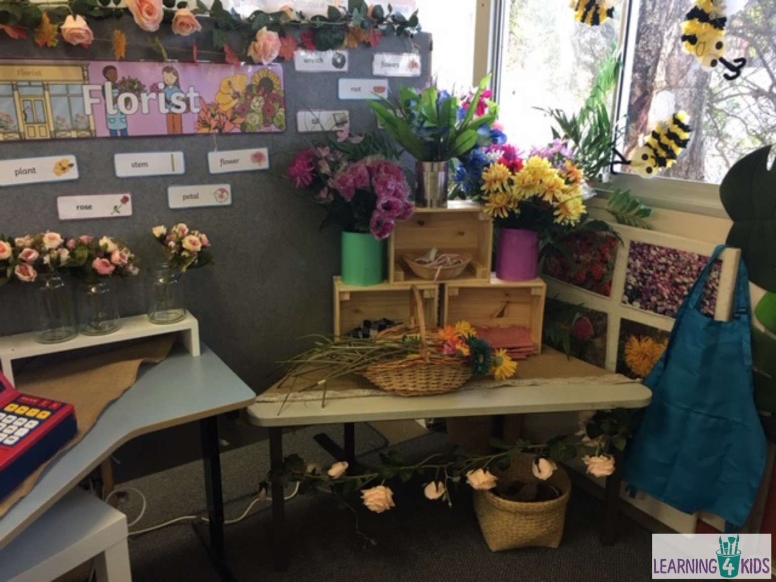 how-to-set-up-a-role-play-flower-shop-learning-4-kids