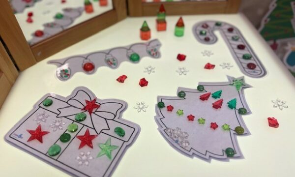 Free Christmas Light Table Printables for Kids – Festive Holiday Fun!